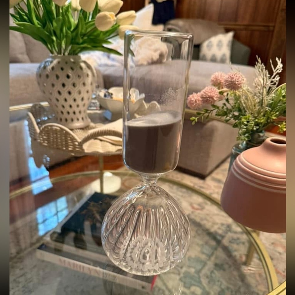 Unique Clear Glass Hourglass